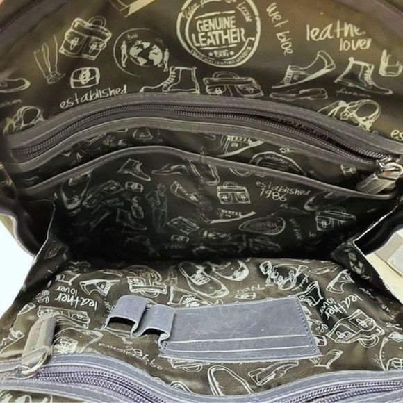 Velez Navy Handcrafted in Columbia Large Leather Laptop Lined Backpack — EUC - Picture 9 of 11